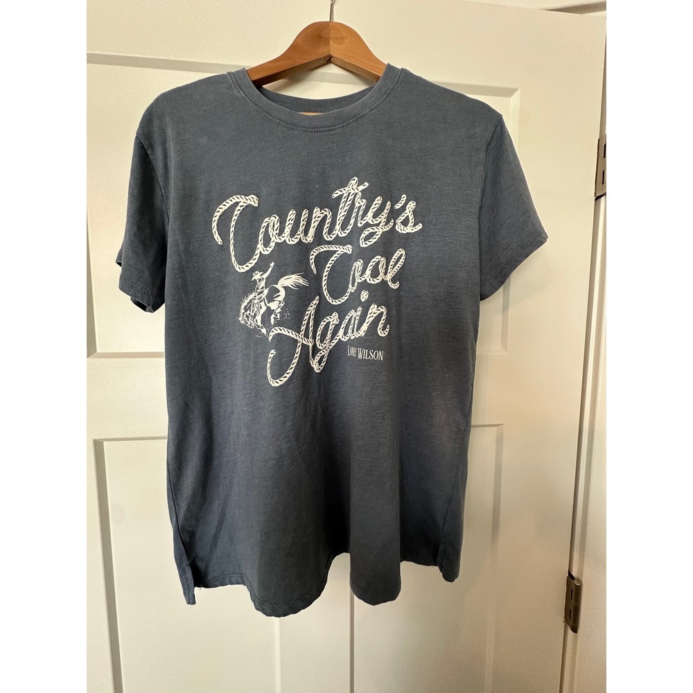 NWT Lainey Wilson Country's Cool Again Graphic Concert Tee Blue Faded Wash Large